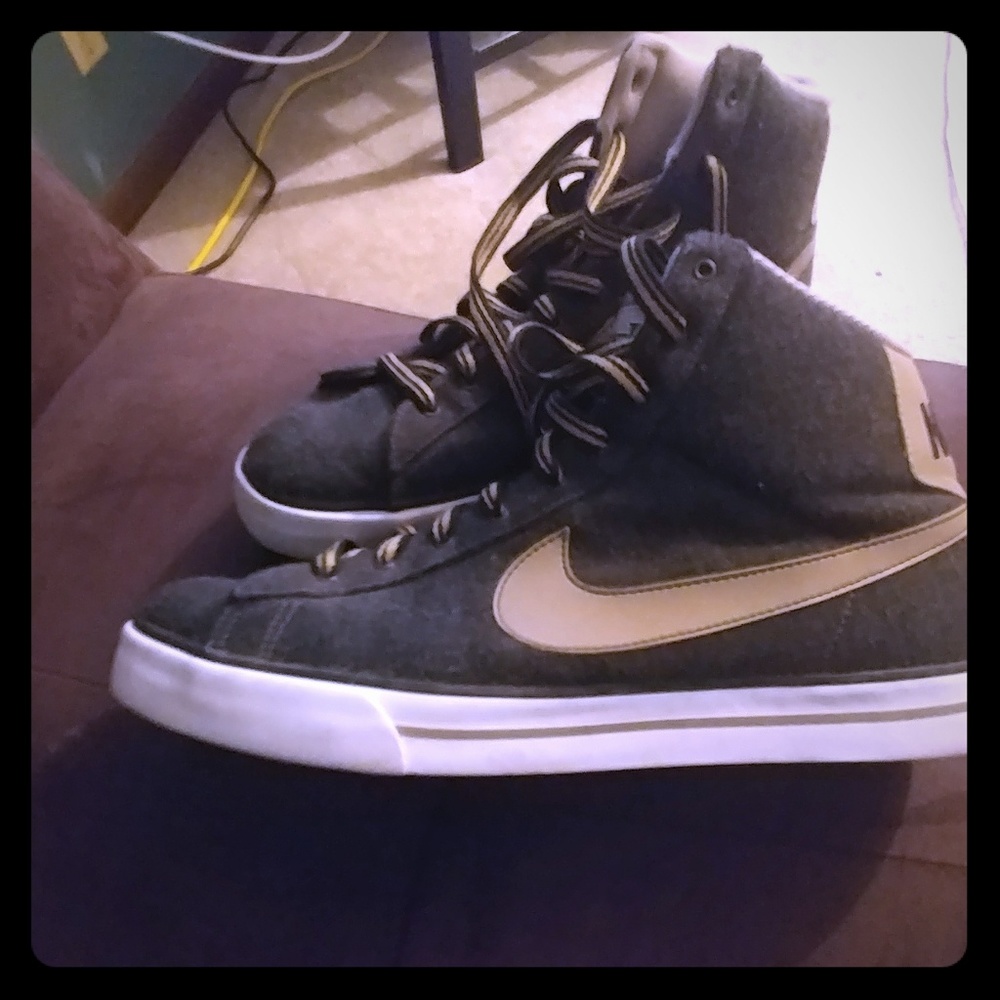 mens nike suede high tops